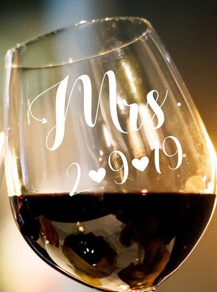 Mr and Mrs Vinyl Decals For Bride And Groom Wine Glasses.